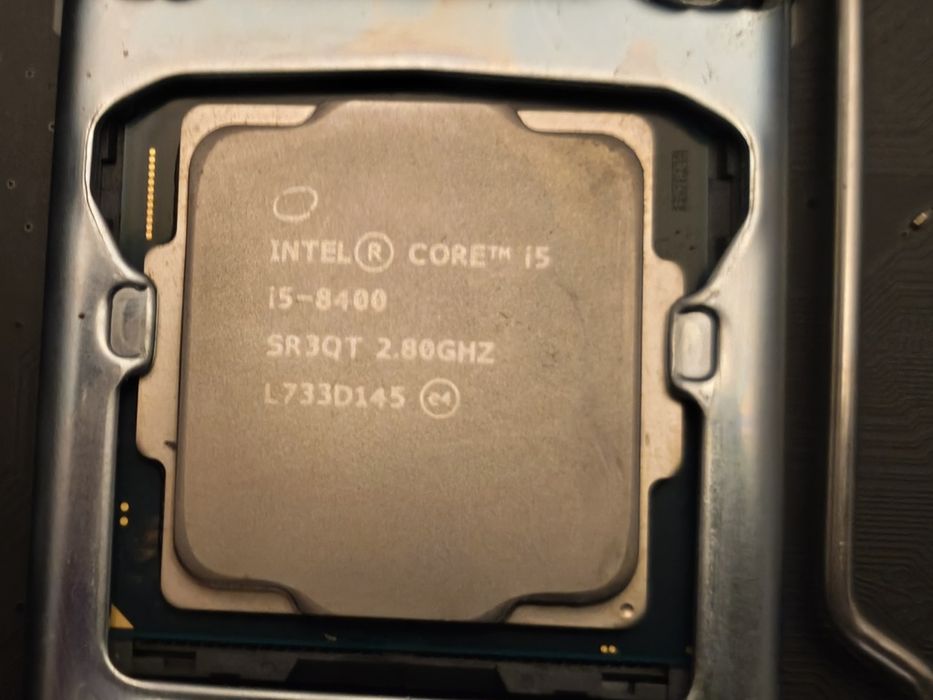 Motherboard MSI Z370 Gaming Plus + Intel Core i5 8400