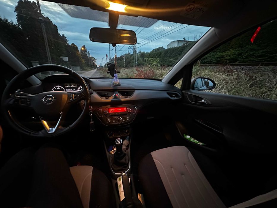 opel corsa E 1.4 benzyna 90 KM 2018 rok