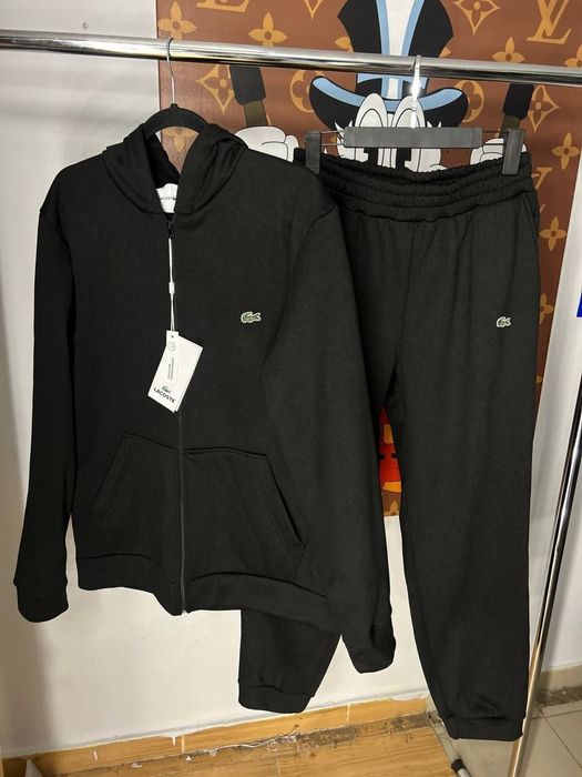 ЦЕНА БЫЛА 4000!Мужской спортивный костюм Lacoste на флисе черный зип