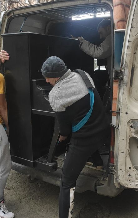 Трезвый грузчик !!!  Х