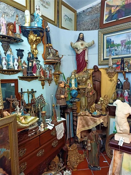 Figura Maria Madeira Policromada