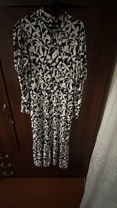 Сукня PARAMOUR розмір 50 в хорошому стані як нова