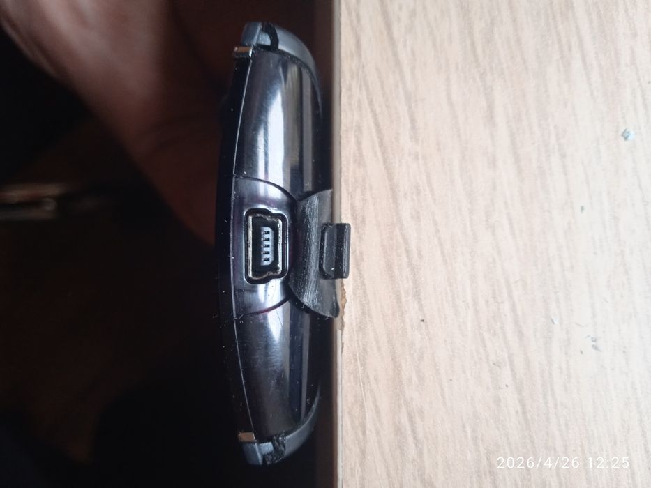 Пульт універсальний програмований Logitech Harmony Remote 555