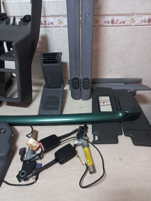 Material Interior/Exterior - Clio 1 (mk1)