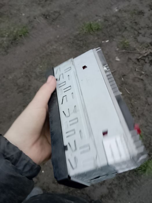 Магнітола з камерою заднього виду