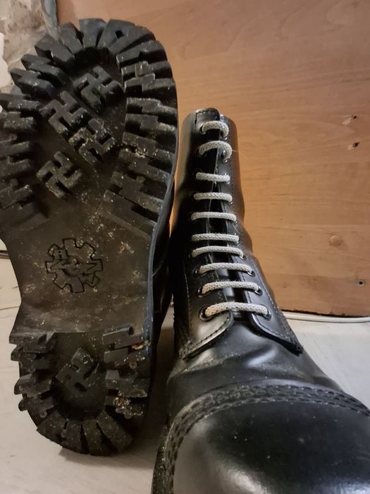 Ботінки grinders із свастоном, still doctor martins