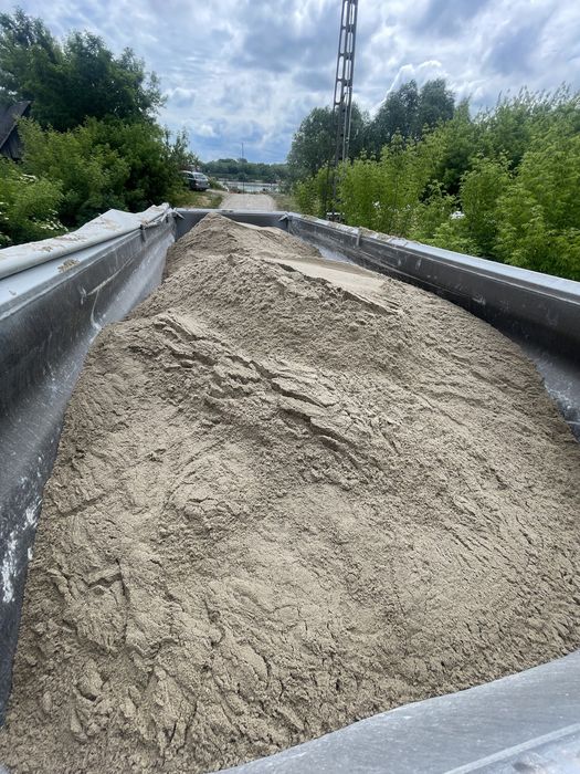 Piasek do mixokreta * Grysy do betonu * Dowóz od 1 do 27 ton *