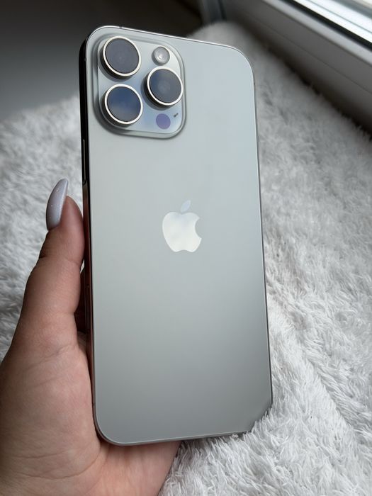 Продам iPhone 16 Pro Max 256 gb