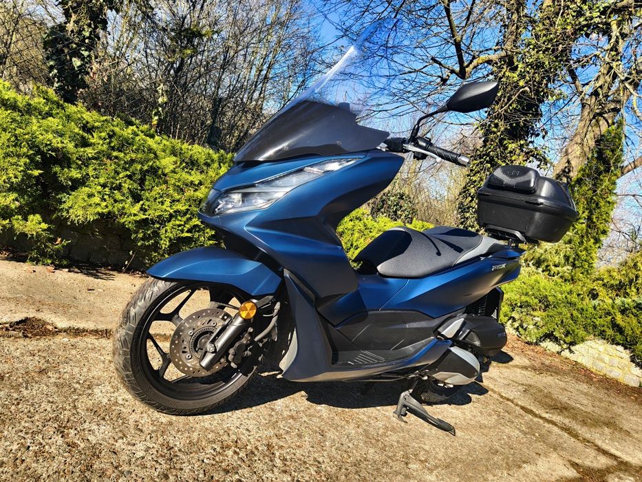 REZERWACJA Honda PCX, model 2021, szyba kufer, motorower, gotowy do jazdy