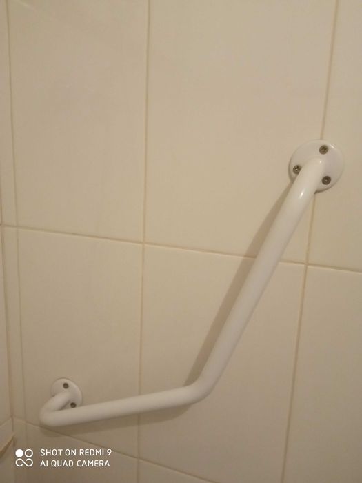 Wyposażenie łazienki dla seniora lub osoby niepełnosprawnej