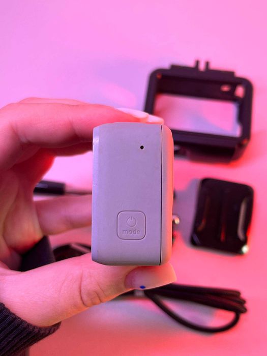 Екшн-камера GoPro Hero 7 White з картою пам'яті.