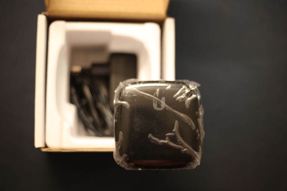 Fiber Gateway/Controller Ubiquiti UFiber Loco Seminovo!