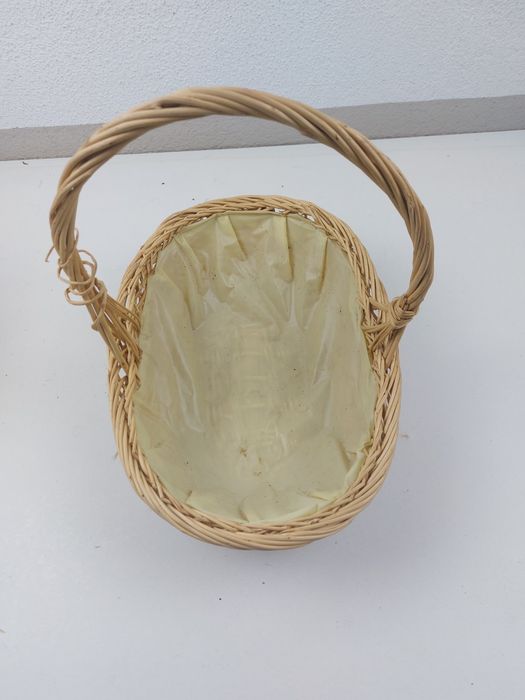 4 Small Wicker Baskets424495082436700164