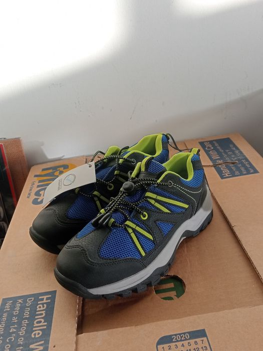 Buty trekingowe Adidasy dziecięce nowe 33