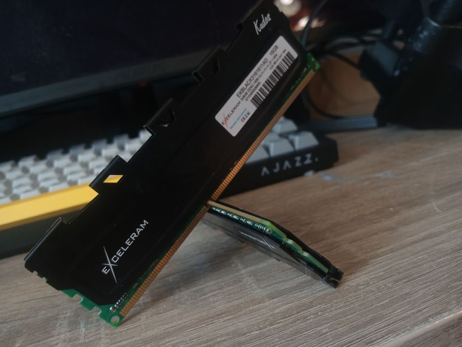 Оперативна пам'ять Exceleram Kudos DDR3 16GB (2×8GB) 1600MHz CL11