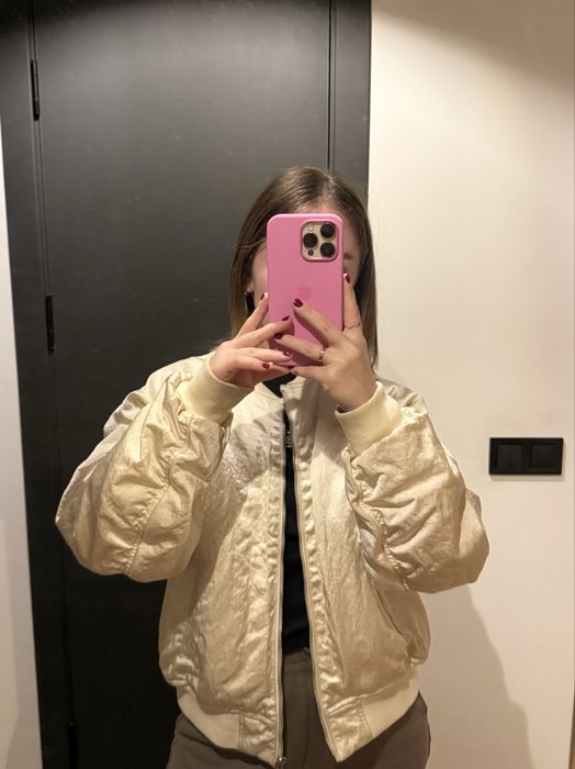 курточка  s розміру, майже нова, в ідеальному стані