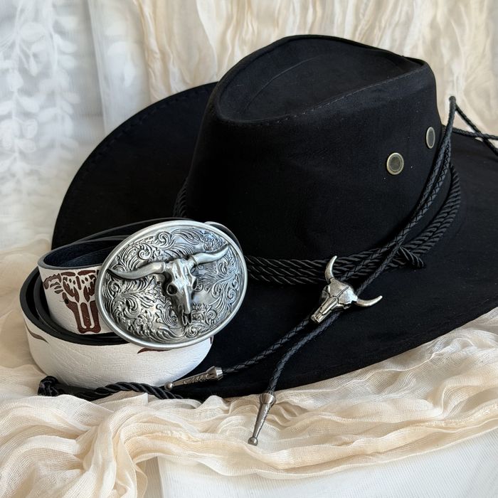 Czarny kapelusz kowbojski pasek byk Bolo naszyjnik halloween western karnawał dziki zachód Kawalerski