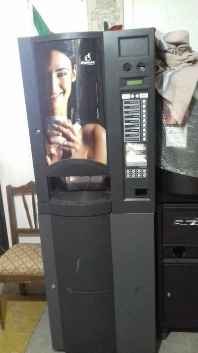 duas máquinas de café industrial