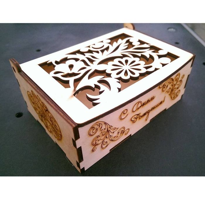 Скринька , шкатулка для прикрас та грошей