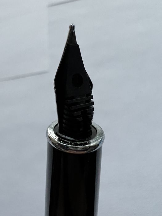 Caneta de tinta permanente