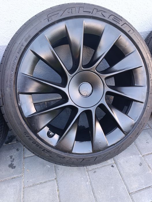 диски R20 tesla тесла model Y з шинами  255/40 R20
