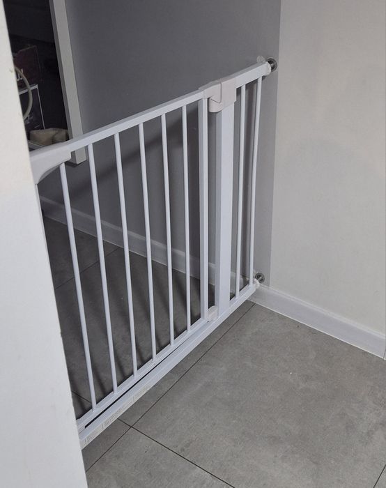 Bramka zabezpieczająca na schody