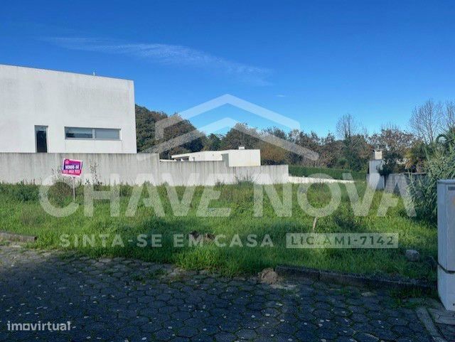 Lote de Terreno p/ Construção de Moradia Isolada em Pedroso — Pedroso E Seixezelo, Porto