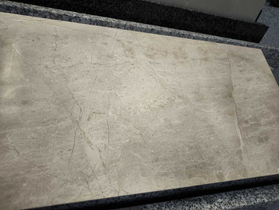 Płytki Marmur Lilia Polerowane