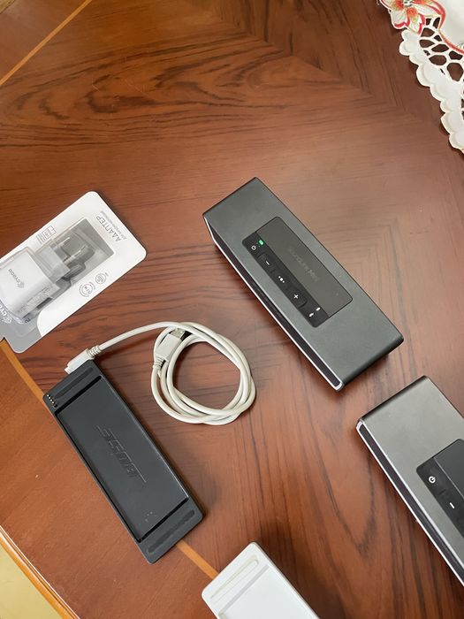 Bose soundlink mini bluet.ser 2.Оригинал,зарядная станция, блок питания bose.