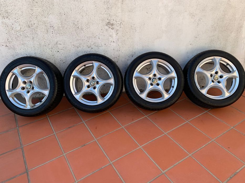 Jantes Alfa Romeo 159 com pneus