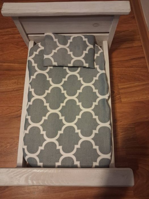 Łóżeczko drewniane dla psa /lalek