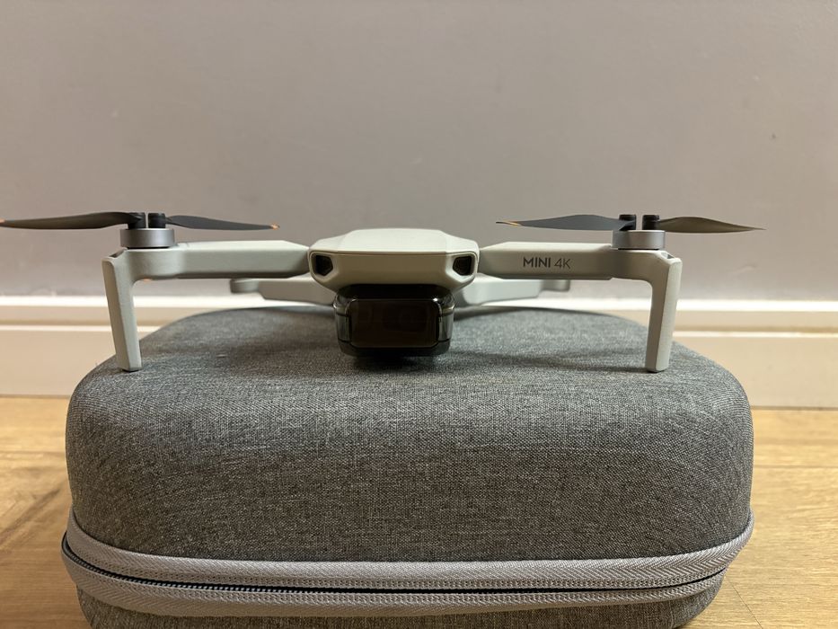 Dron dji mini 4k