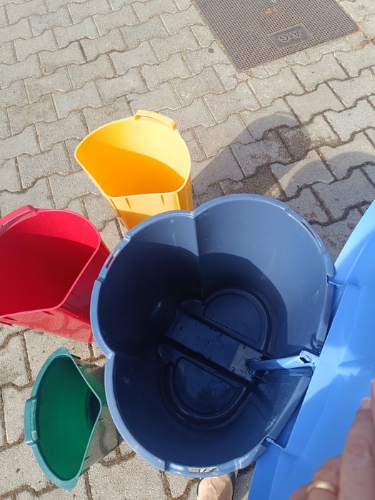 Balde de recicl oiagem, muito prático