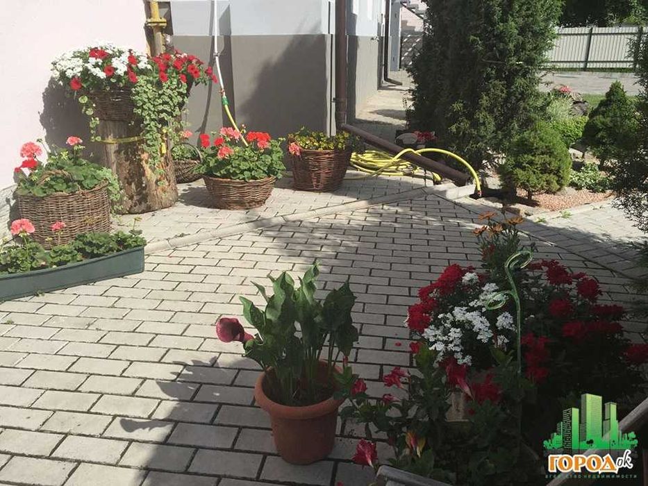 Продаж частини будинку на бул. Шевченка 290