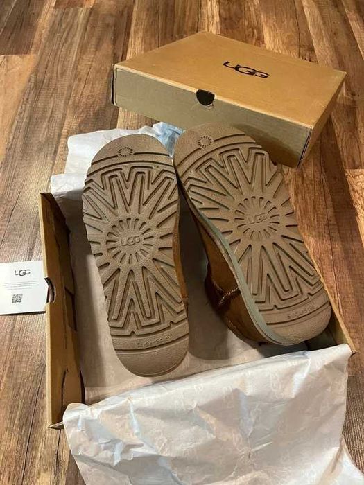 UGG / Mini_Classic 41