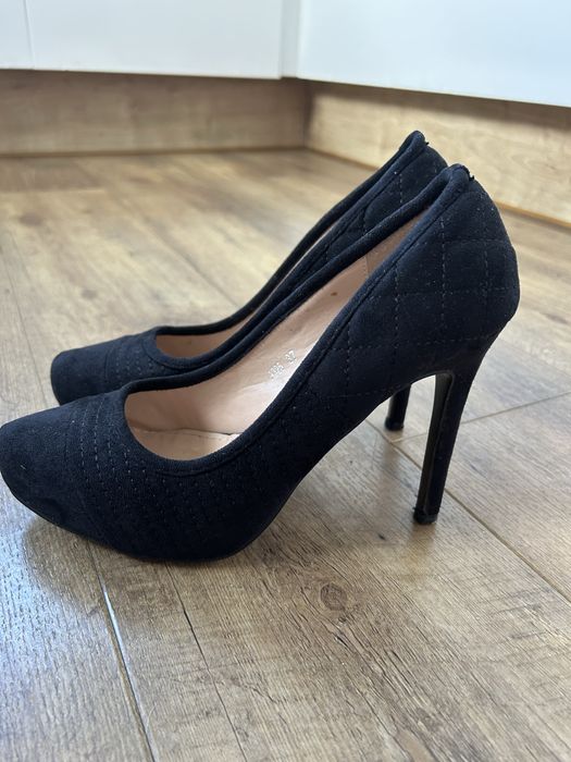 Buty na obcasie 37 buty czółenka koturny