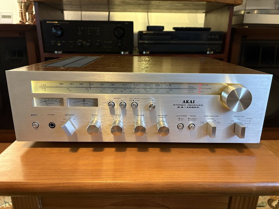 Receiver AKAI AA-1030 L