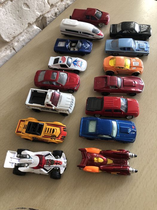 Машинки Hot Wheels