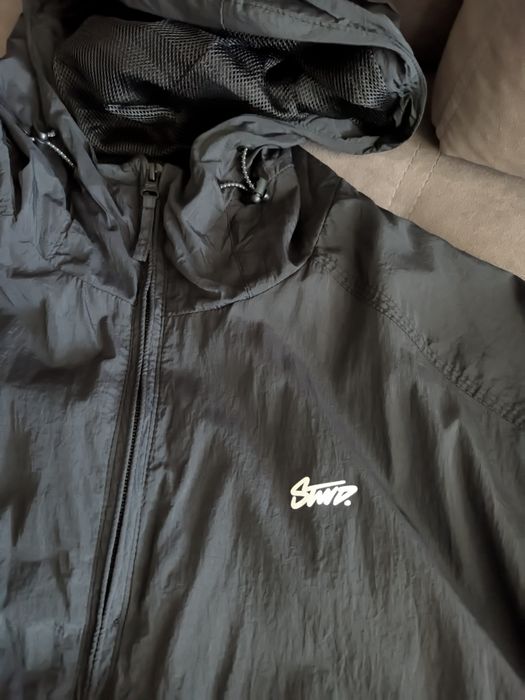 Куртка вітровка Pull Bear SWD