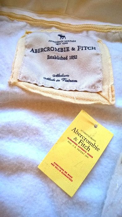 Abercrombie & Fitch biała modna bluza z USA