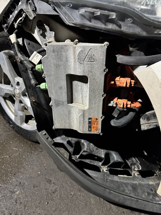 Чарджер зарядки  Chevrolet Volt 1