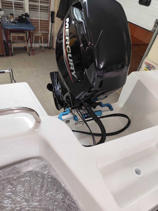 Lancha Isonautica 480 Open c/ Mercury de 60 hp Efi