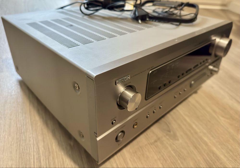 DENON av  Surround  AVR-1804