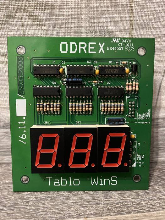 Великий світлодіодний дисплей цифри