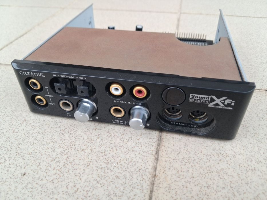 Módulo Frontal 5.25" Creative Sound Blaster X-Fi + Comando Original RM-1800