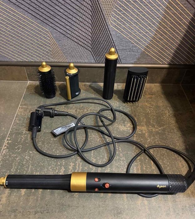 Фен Dyson HS05 1300w