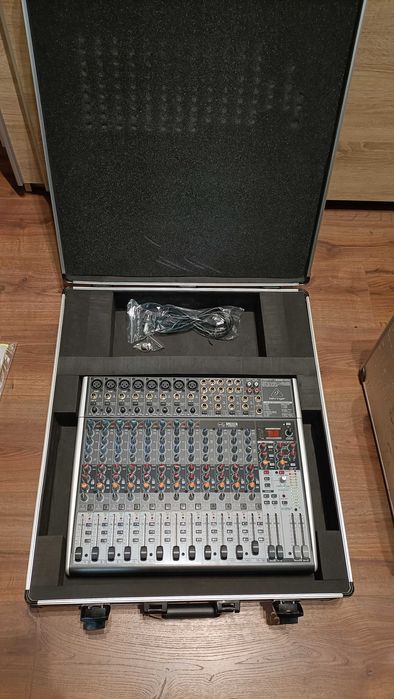 Mesa Xenyx 2222USB