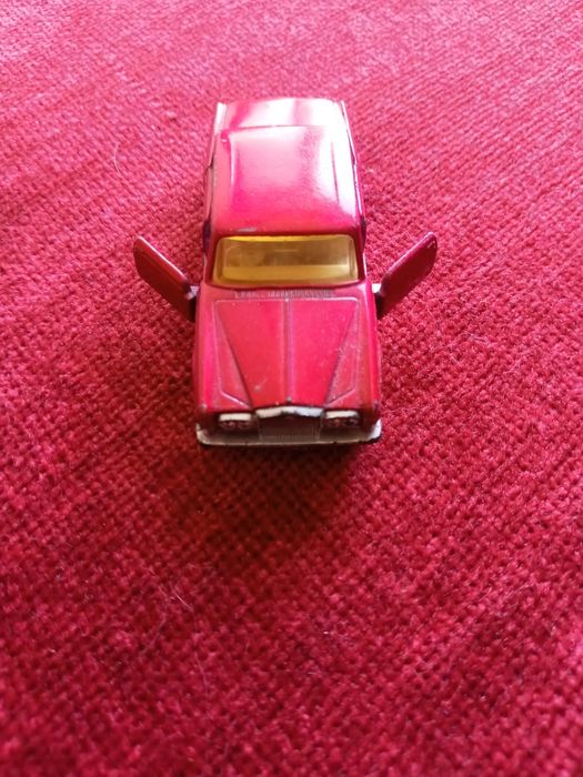 Resorak Matchbox . Rolls Royce 1979 R. Made  in England.