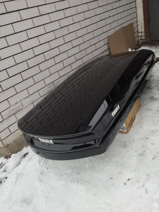 Thule Motion XT Alpine Black Glossy бокс на крышу авто.