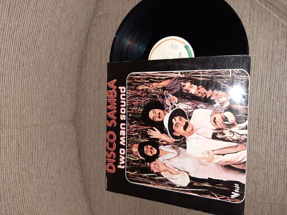Disco de vinil em bom estado